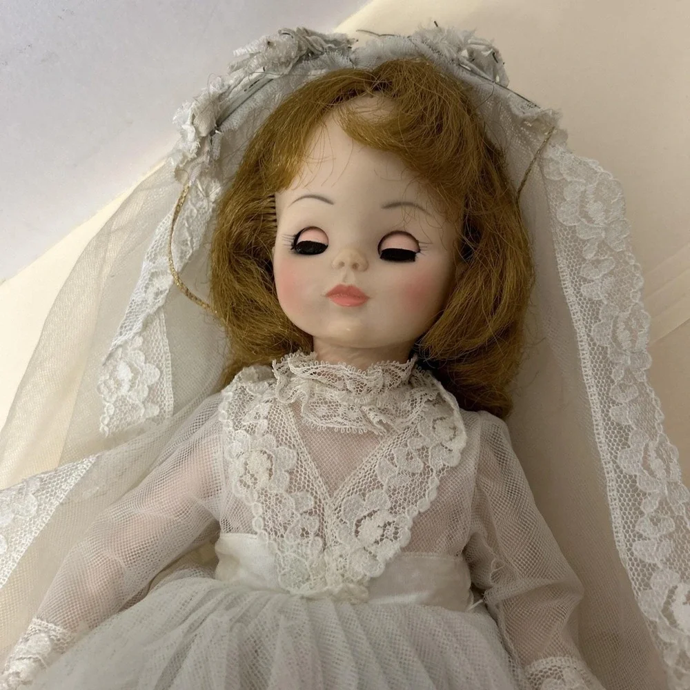 Vintage Madame Alexander 14